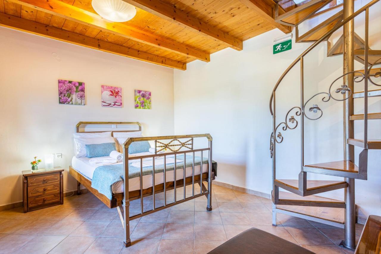 Olive Villas Kria Vrisi  Bagian luar foto