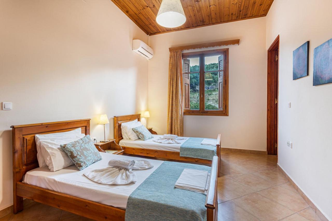 Olive Villas Kria Vrisi  Bagian luar foto